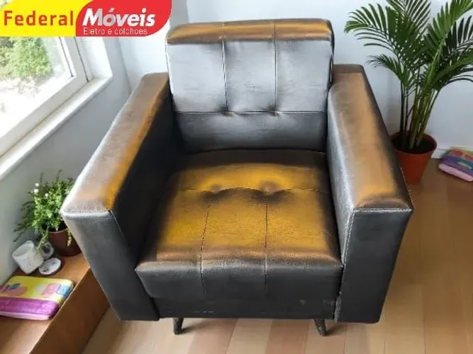 Poltrona Sofá 1 Lugar Retrô Preto Moderno - Entregamos