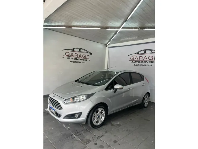 Ford Fiesta SEL 1.6 16V Flex Mec. 5P 2017
