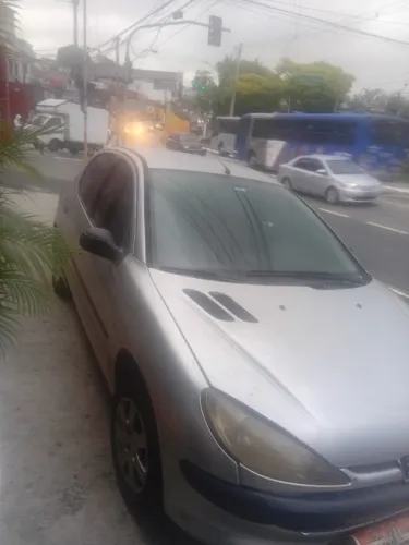 Peugeot 206 Selection/ Sensation 1.0 16V 5P 2005