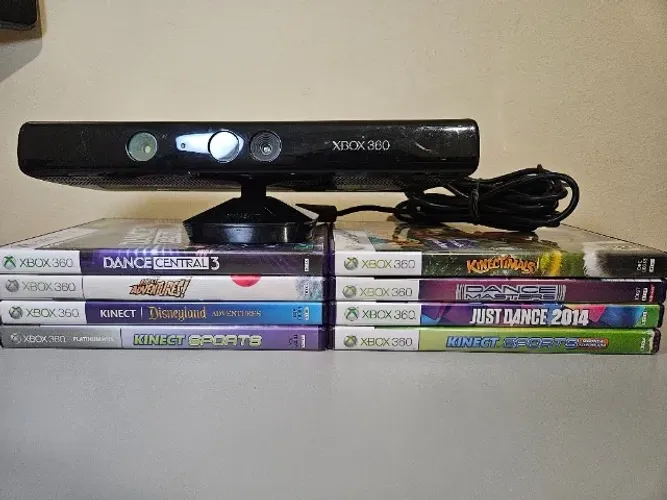 Conjunto Kinect e Lote de 8 Jogos Xbox 360 Originais