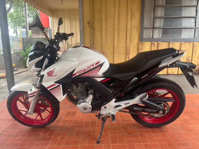 CB 250F Twister 2022/2022