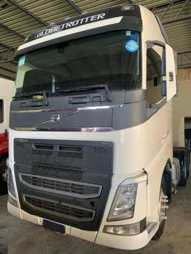 Volvo FH 540 6X4 Globetrotter XL Cabine Estendida - 2020 / 2020