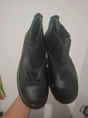 Bota De Couro e Aço para Trabalhar