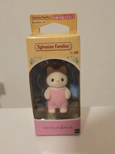 Sylvanian Families - Bebê Gatinha de Seda - Lacrada