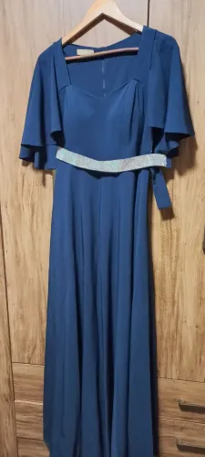 Vestido Azul Marinho com Detalhe em Pedraria