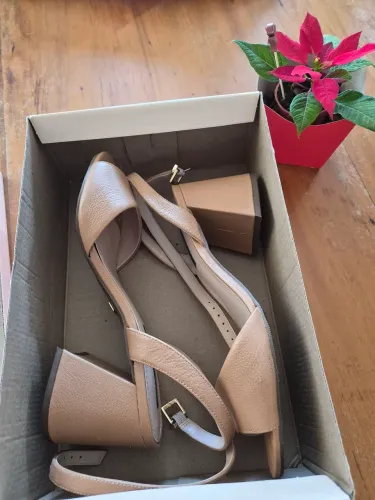 Sandália Jorge bischoff