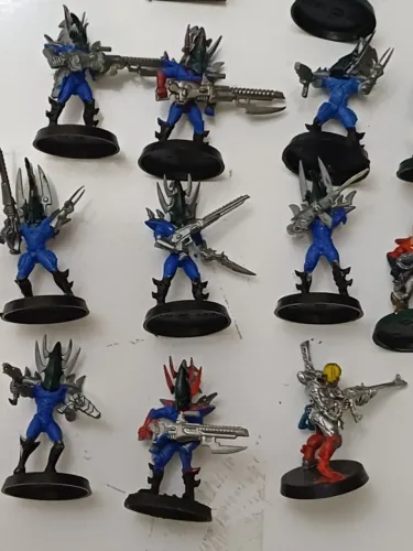 coletanea de miniaturas warhammer