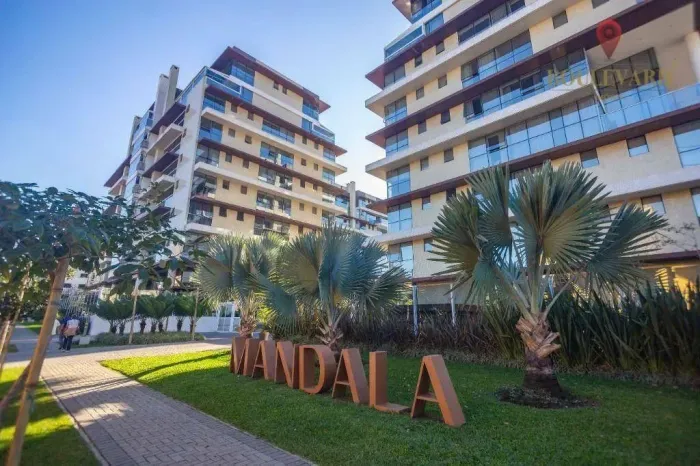 Cobertura no Edificio Mandala com 3 dormitórios à venda, 212 m² por R$ 5.740.000,00 - Água