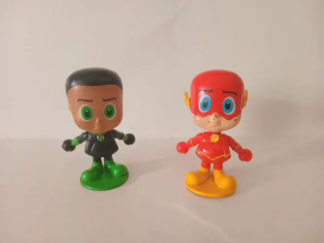Bonecos Super Heróis - Flash e Lanterna Verde