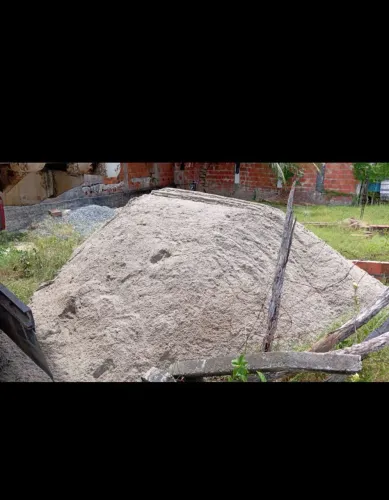 Material de construção areia de ótima qualidade, entrega rápida.
