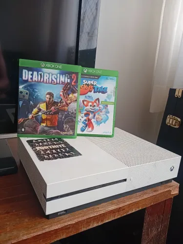 Xbox One S Com 2 jogos incluso