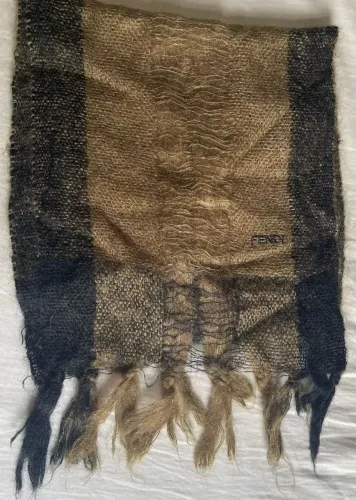 Cachecol Preto e Marrom Fendi ORIGINAL!!! PROMOÇÃO IMPERDÍVEL!!!