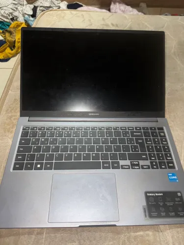 Vendo notebook Samsung Galaxy book 4