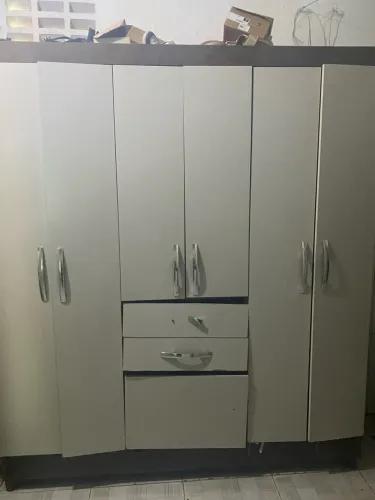 Vendo guarda roupa