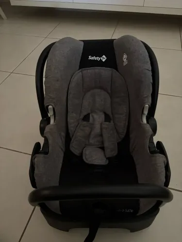 Bebê conforto Safety 1St