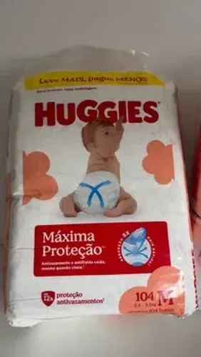 Fraldas Huggies M Máxima Proteção (104 fraldas) 