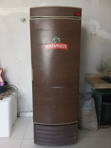 Cervejeira funcionando muito bem testo na hora