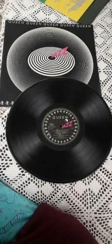 LP Queen