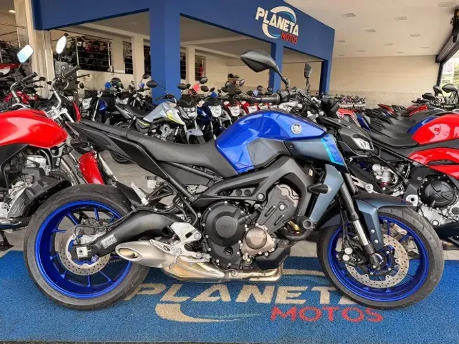 YAMAHA MT-09 ABS, Ano 2023, com apenas 4.000 km rodados, isso mesmo, 4.000 km rodados!