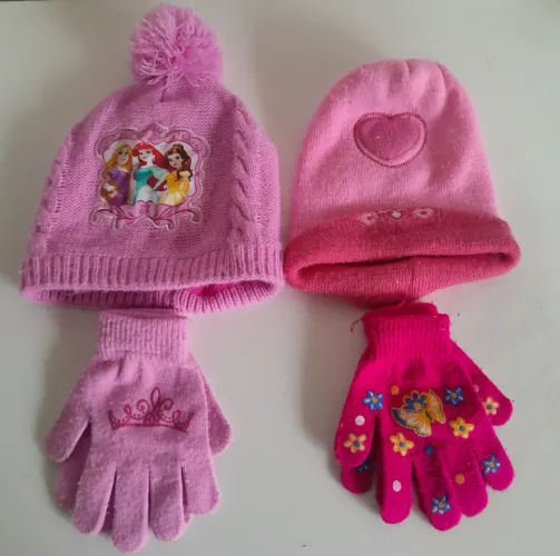 Lote gorro infantil com luvas