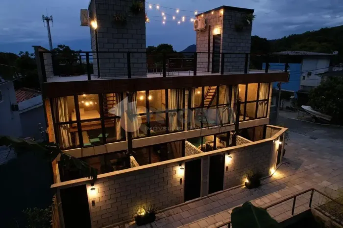 Loft com 1 dormitório à venda, 37 m² por R$ 400.000,00 - Cigarras - São Sebastião/SP
