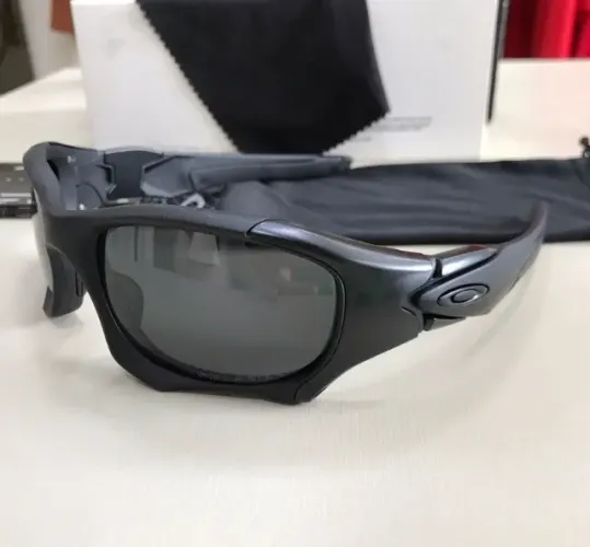 óculos de sol Oakley pit boss ll black
