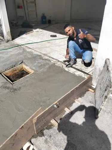 Morador de móveis, eletricista 