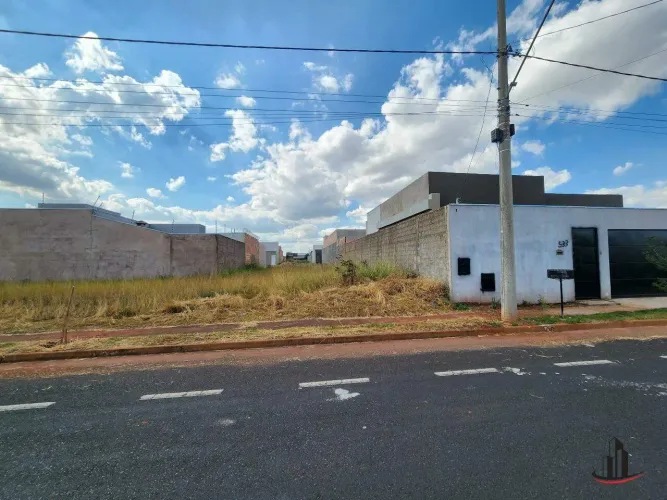 Terreno 250m² (10x25) no Parque das Laranjeiras II Quitado e Aceita Financiamento e veícu