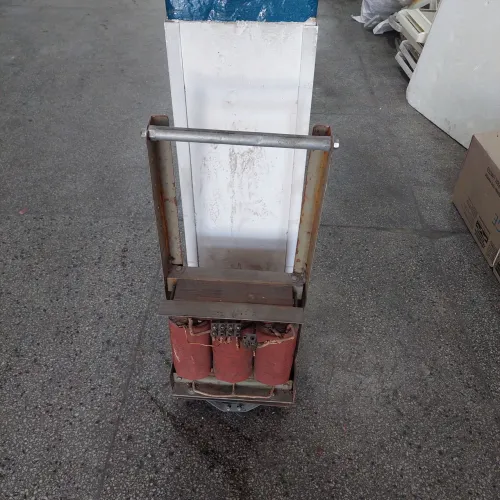 Transformador 380 V 220 V grande porte 