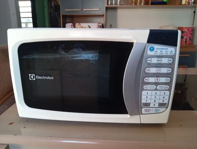 Microondas Eletrolux 20 litros