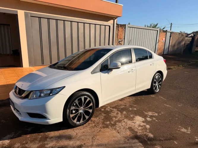 Honda Civic Sedan LXR 2.0 Flexone 16V Aut. 4P 2016