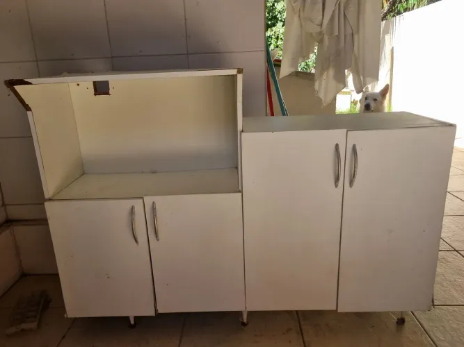 Móvel para cozinha em MDF com fórmica branca 
