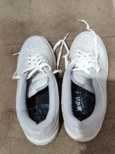 Tênis Nike Premium
