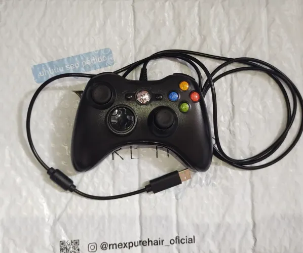 CONTROLE COM FIO PARA PC E XBOX 360