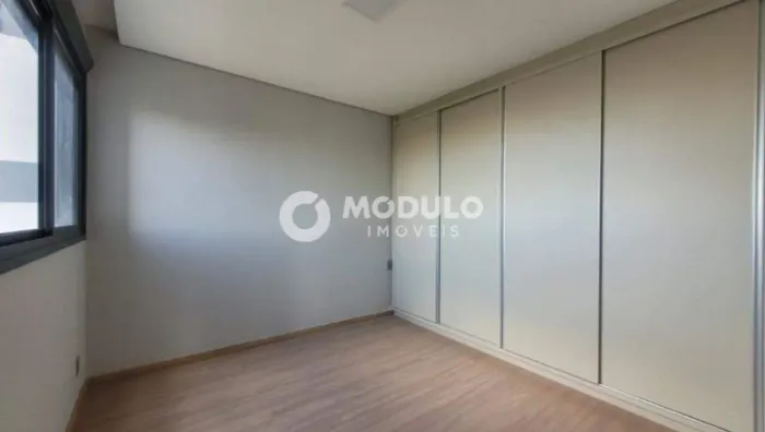 Apartamento disponível para locação no bairro Osvaldo Rezende.