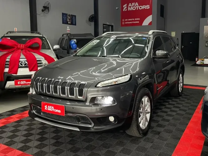 Jeep Cherokee Limited 3.2 4X4 V6 Aut. 2014