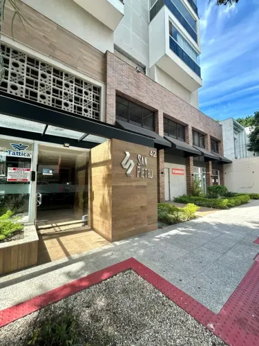 LOJAS COMERCIAIS em Praia do Suá - Vitória - ES