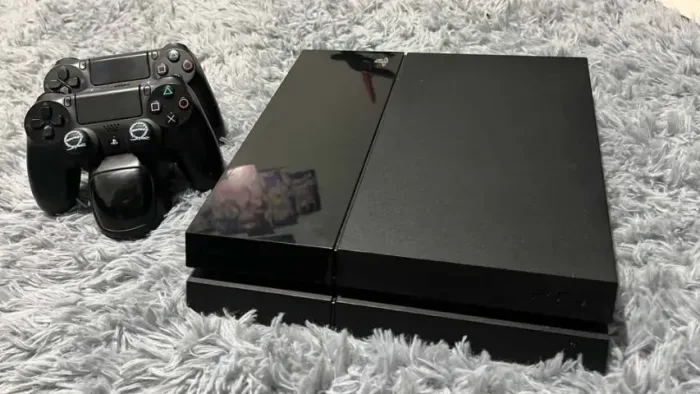 ps4 fat  500 gb , destrav com webkit 