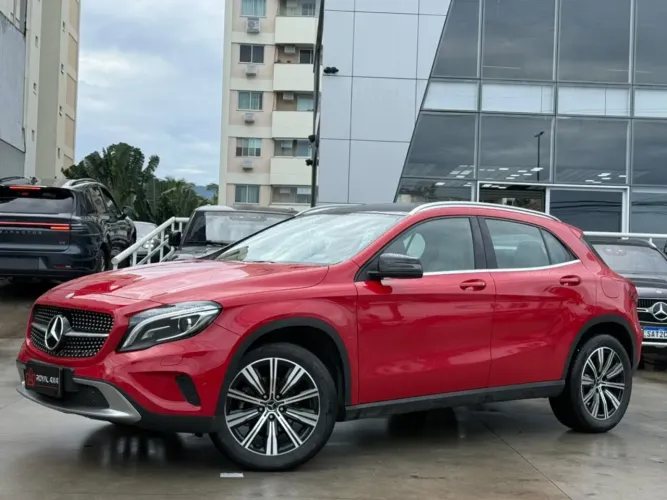 Mercedes-Benz GLA 200 Vis. Black ED. 1.6 TB 16V Aut. 2015