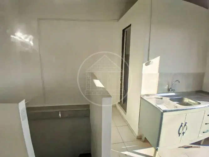 Kitnet com 1 quarto para alugar na Cidade Dutra