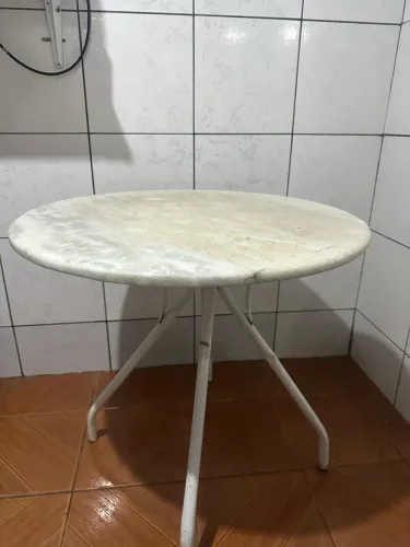 Vende mesa redonda 