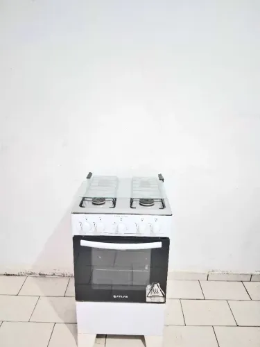 Vende-se fogão funcionando tudo certinho. Itapetininga sp