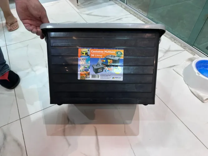 Container Multiuso com rodinhas