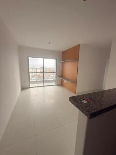 Alugo apartamento projetado na ponta dareia - Edifício Évora