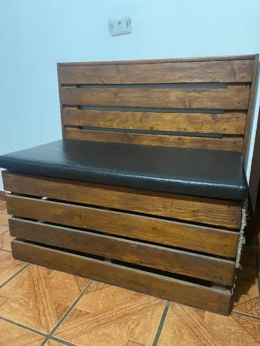 Conjunto com 4 Bancos de Pallet de Madeira
