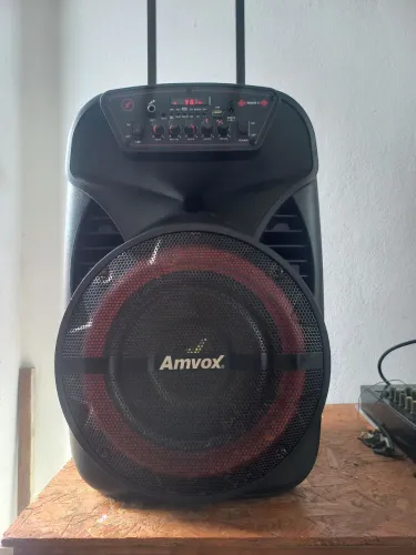 caixa de som amvox