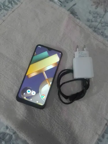 Vendo celular LG K22 pegando tudo perfeito 32 GB