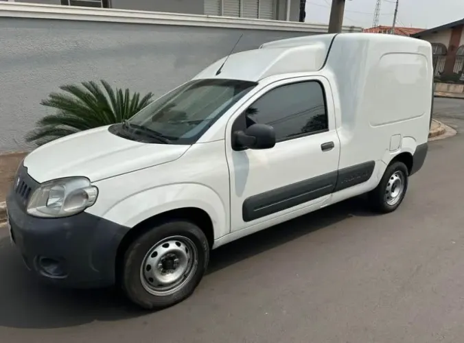 Fiat Fiorino Furgão Work. Hard 1.4 Flex 8V 2P 2017