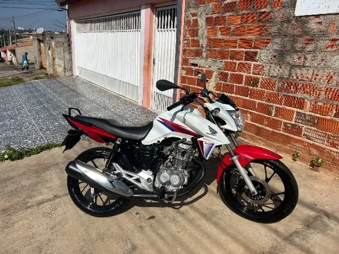 Cg Titan 160 ( edição 40 anos )