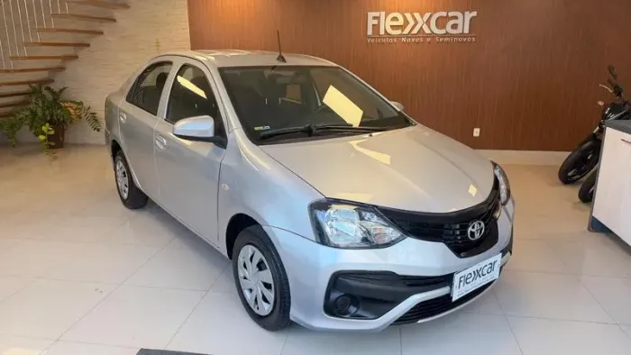 Toyota Etios X Sedan 1.5 Flex 16V 4P Mec. 2019